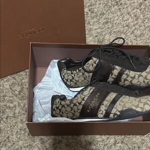 Coach Women's Tan and Brown Signature Sneakers